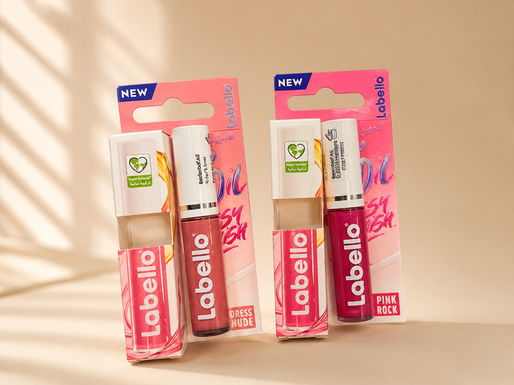بالم لب رنگی لبلو مدل Caring Beauty Lip Oil اورجینال